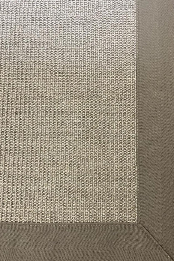Alfombra de Sisal Gris Ágata en 2 tamaños  c/ borde de tela Gris