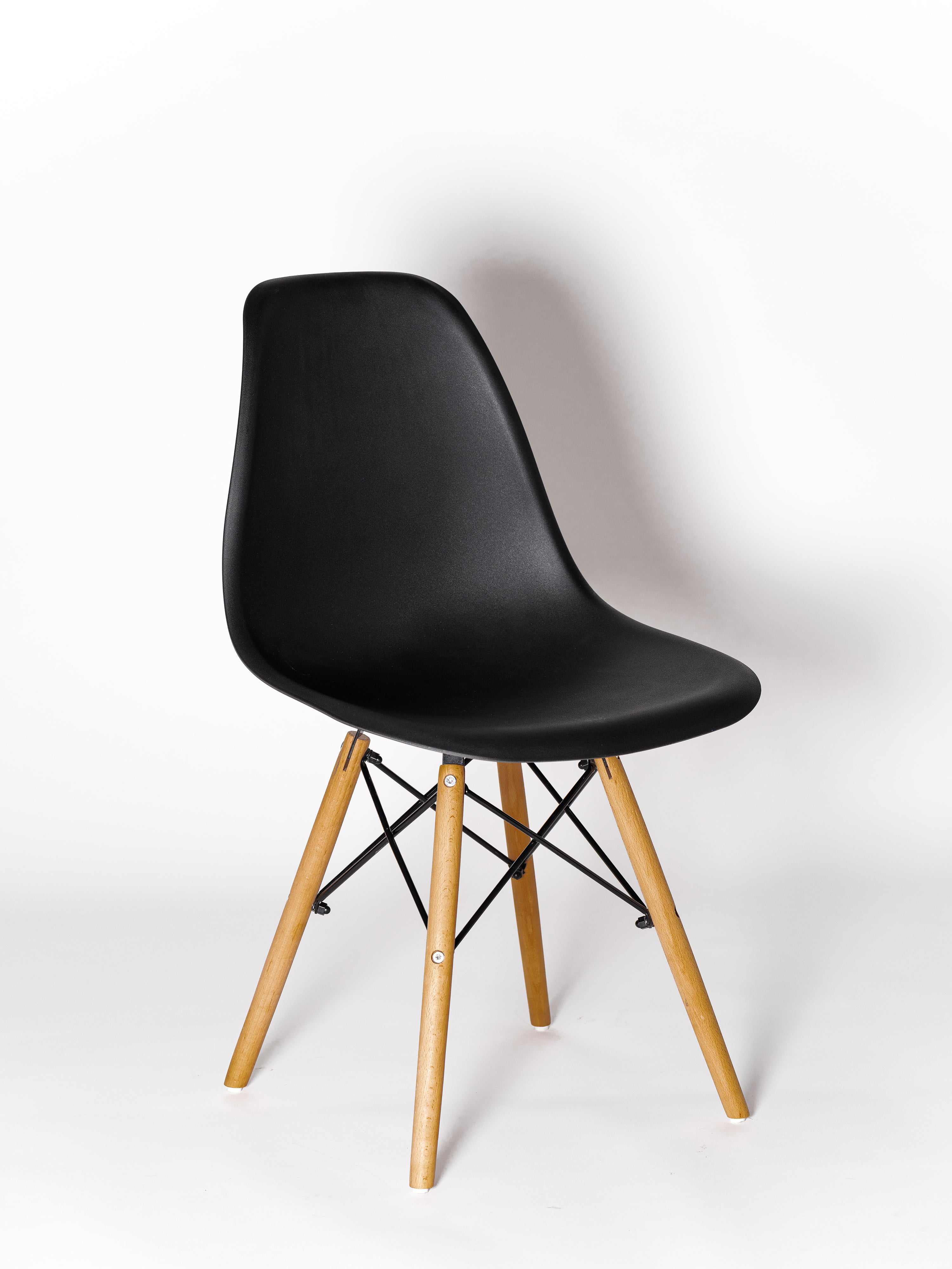 Silla Eames Negra