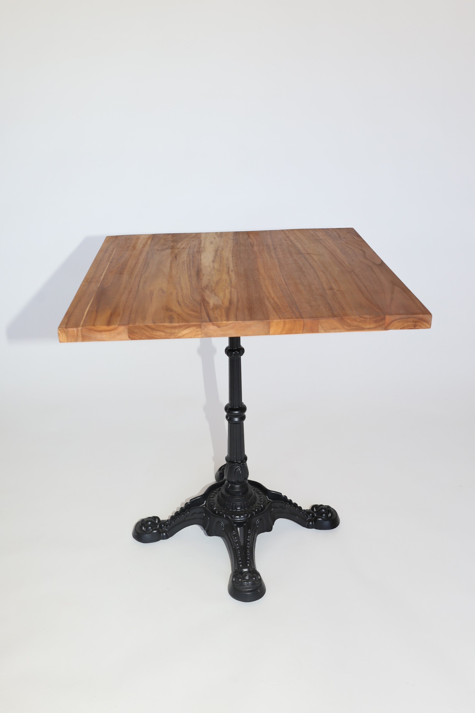 Mesa Teca Cuadrada