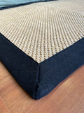 Alfombra de Sisal Natural  borde de Negro en 4 Tamaños