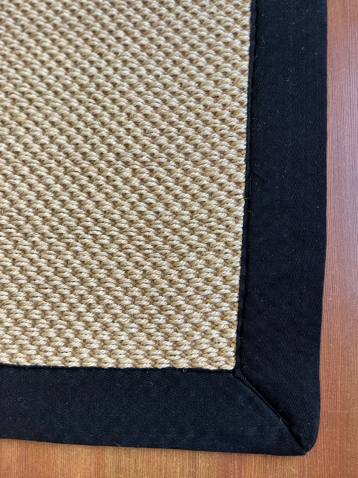 Alfombra Sisal Natural Borde Negro