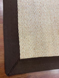 Alfombra de Sisal Natural tejido espiga con borde de tela café 2 tamaños